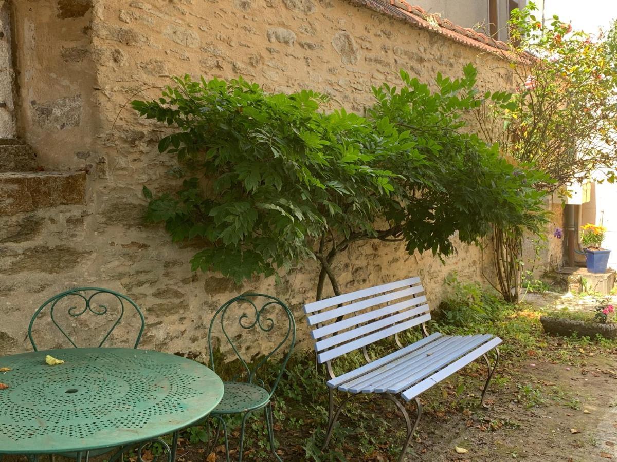La Cour Pavee, T2 Lumineux, Cosy, Confort 55 M2 Saint-Léonard-de-Noblat Eksteriør bilde