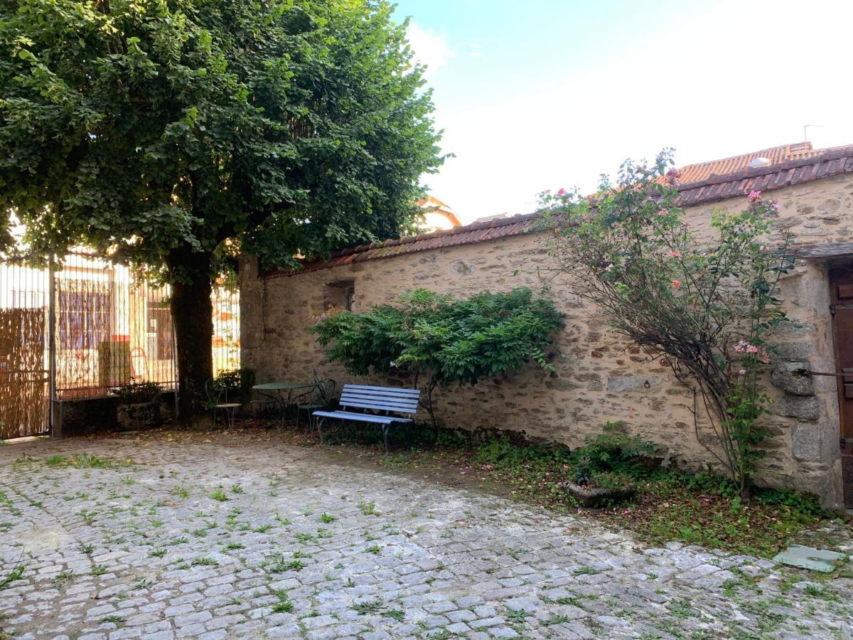 La Cour Pavee, T2 Lumineux, Cosy, Confort 55 M2 Saint-Léonard-de-Noblat Eksteriør bilde